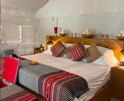 Amar Sagar Pol Hotel | Saffron Desert Camp & Resort