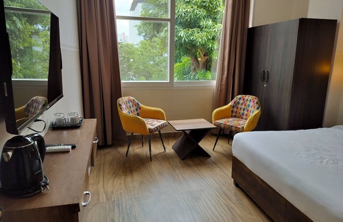 Greater Noida Hotel | Saffron Inn