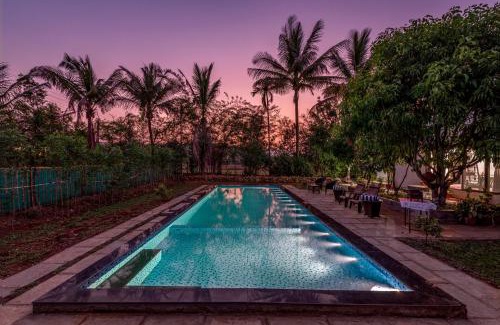 Malkhed Casa | SaffronStays Lakeview Nivara - Farm Stay Villa with Private Pool near Pune