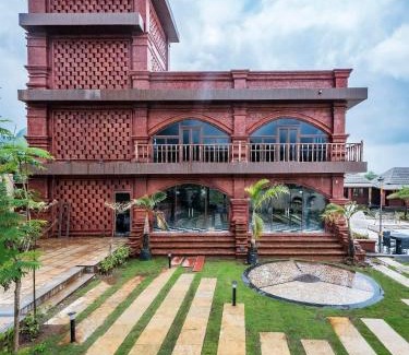 Paud Casa | SaffronStays The Mistty Mountain