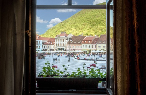 Brasov City Centre Apartamento | Safrano Palace