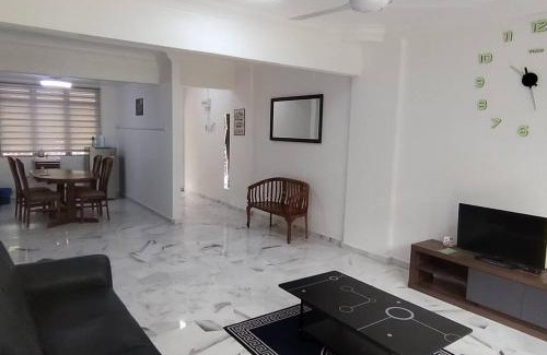 Tanjung Tanah Merah Apartamento | Saga Laguna Condo Homestay