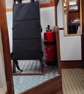 Ouistreham Alquiler De Eote | Saga, Voilier confortable en bois