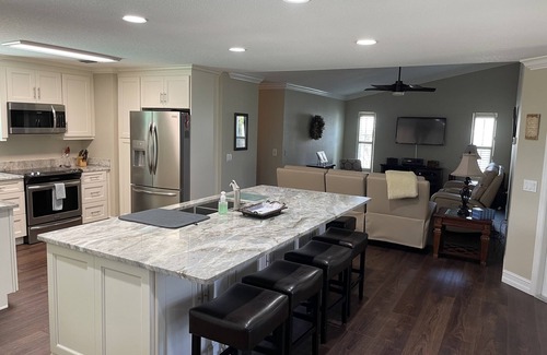 Port Saint Lucie Casa | Sagamore Paradise Your family will love making memories here!