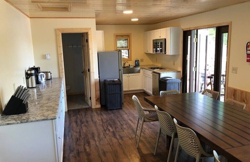 Grand Marais Cabina | ¡Nueva habitación familiar Saganaga Lodge grande!