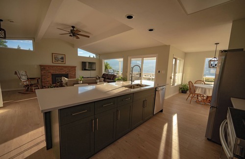 Okanagan-Similkameen Casa | Sagehouse - A Lakeview escape in the heart of wine country