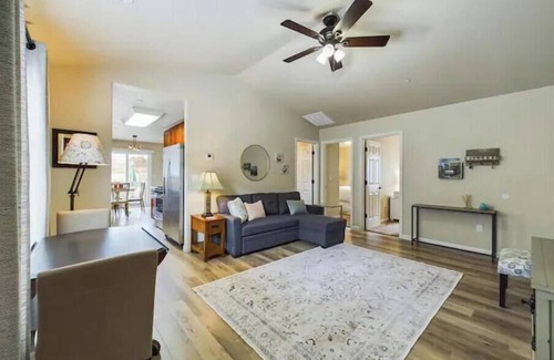 Eureka Casa | Sagewood Retreat-Centrally Located