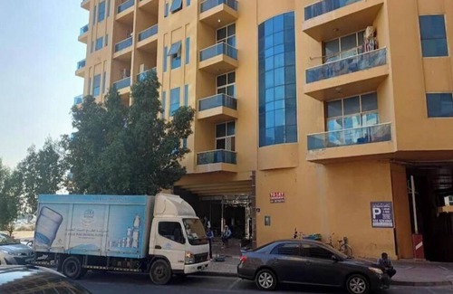 Al Qusais Apartamento | Sahara Hostels and Private Rooms all affordable accomodation