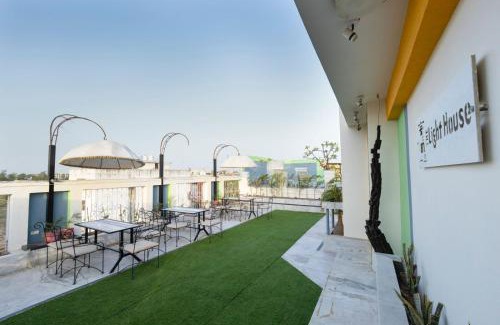 Taj Ganj Hotel | Sahibs Hotels Agra
