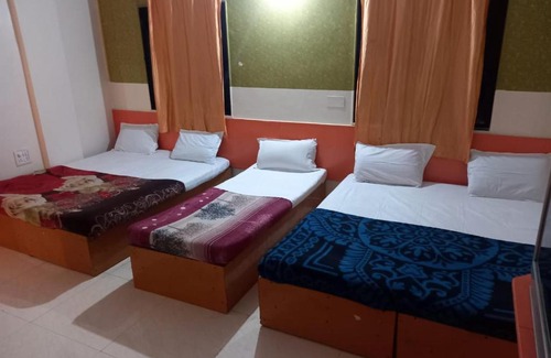 Shirdi Casa | Sai dwar hotel