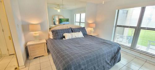South Padre Island Casa | Saida Towers II #104