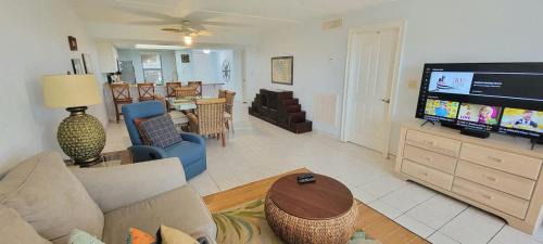 South Padre Island Casa | Saida Towers II #104