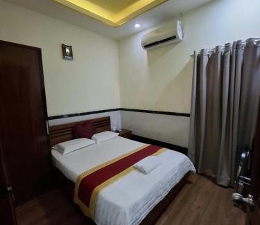 Phu Nhuan Hotel | SaiGon Night Hotel