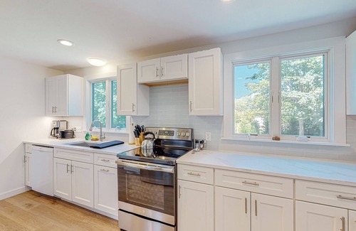 West of Town Casa | Sail Away Cottage | Dog-friendly house in Nantucket with indoor/outdoor living