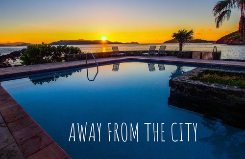 Red Hook Condominio | Sail Away es tu oasis de lujo frente al mar en Sapphire Beach: 10% de descuento por 7 noches