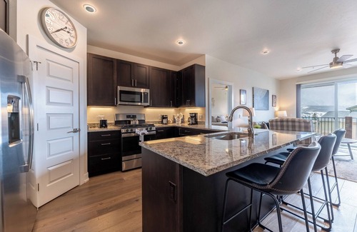 Dillon Apartamento | Sail Lofts #303