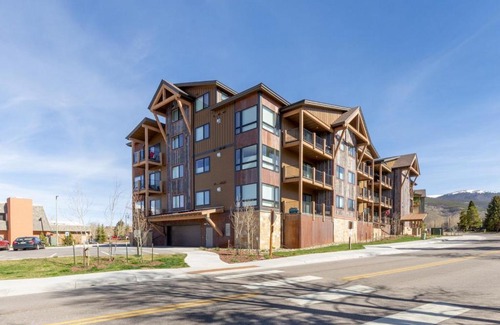 Dillon Casa | Sail Lofts by Summit County Mountain Retreats