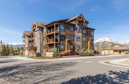 Dillon Casa | Sail Lofts by Summit County Mountain Retreats