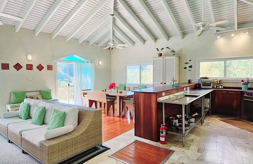 Lower Carolina Villa | Sailview es un relajante retiro de 3 dormitorios con aire acondicionado en habitaciones
