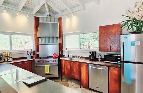 Lower Carolina Villa | Sailview es un relajante retiro de 3 dormitorios con aire acondicionado en habitaciones