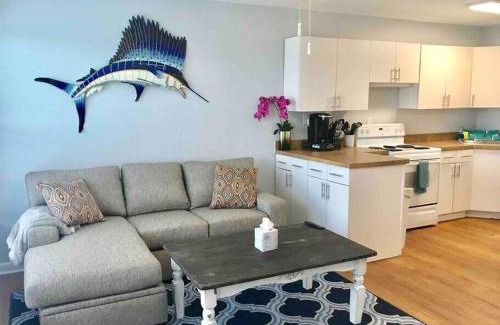 Stuart Apartamento | Sailfish Suites - 11 - pet friendly