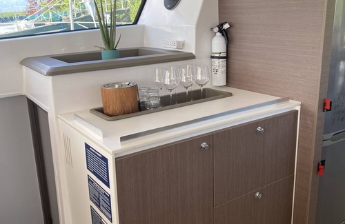 Key West Alquiler De Eote | Sailing Catamaran in Key West with Captain and Mate