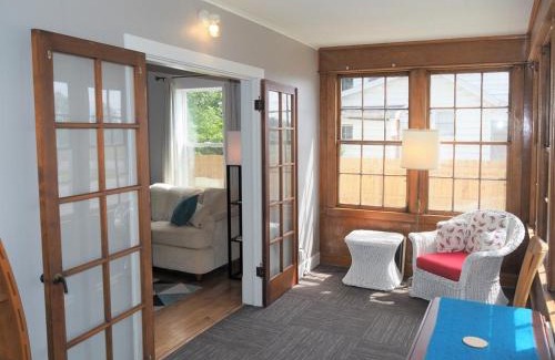 Manistee Casa | Sailor's Delight - Remodeled And Super Cute!