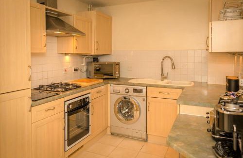 Eastbourne Apartamento | Sailor's Rest - modern flat with water views