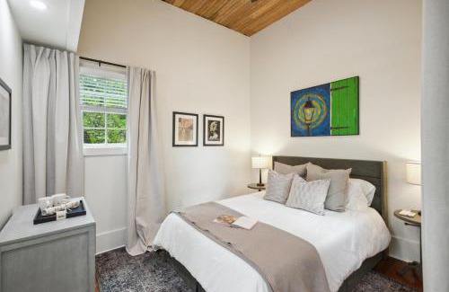 Faubourg Marigny Casa | Saint Claude Stunner