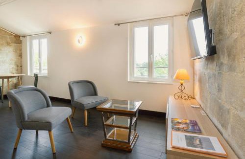 Villeneuve-les-Avignon Apartamento | Saint Eloi - duplex centre historique de VILLENEUVE LES AVIGNON
