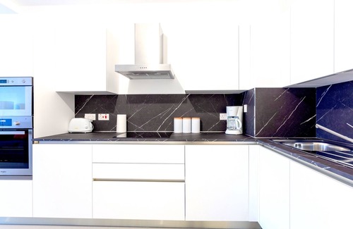 St. Julian's Apartamento | Saint Julian's - Spinola Bay Apartment