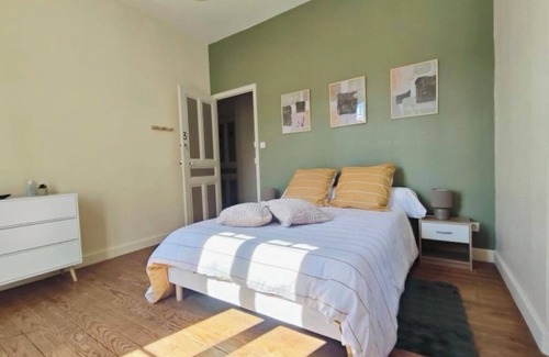 Prades Cama Y Desayuno | Saint Michel's quiet rooms. Pets allowed