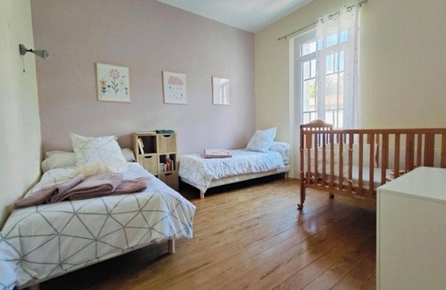 Prades Cama Y Desayuno | Saint Michel's quiet rooms. Pets allowed