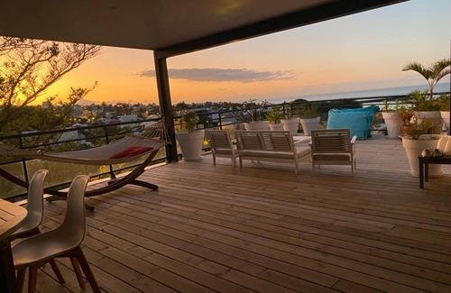 Centre-Ville Apartamento | Saint Pierre Centre, Grand Appartement Vaste Terrasse Avec vue