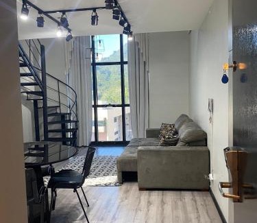 Czerniewicz Casa | Saint Sebastian Flat 613 - Com Hidro! Até 3 pessoas, Duplex, no Centro