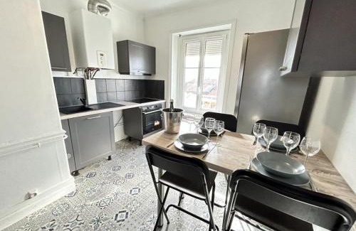 Laon Sud Apartamento | Saint Thierry spacieux 6 personnes proche centre