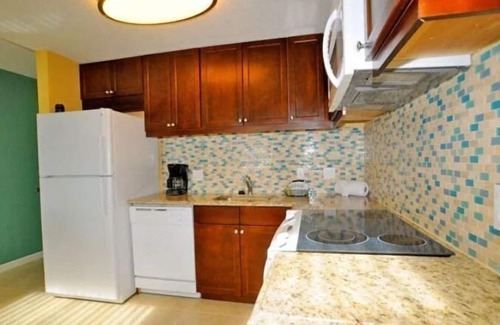 Nazareth Complejo | Saint Thomas ,Ocean Front 2 level condo-Wyndham resort , full Kit & large deck
