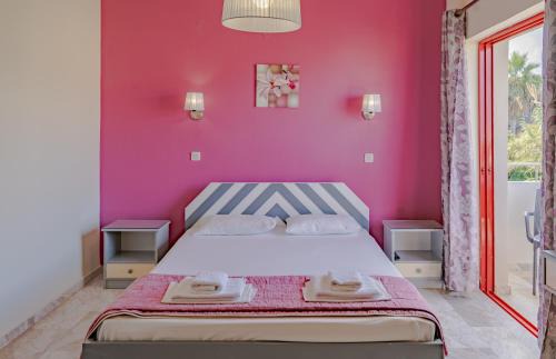 Kato Galatas Apartamento | Saint Trope Studios