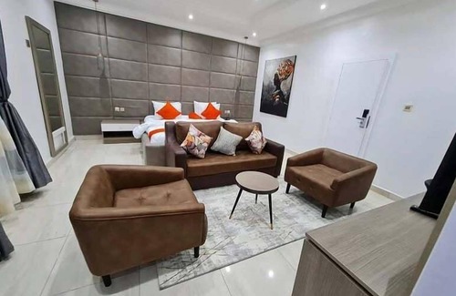 Wuse 2 Hotel | Saint Tropez Hotel and Suites