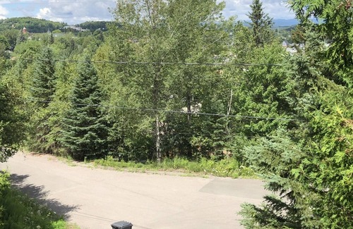 Sainte-Agathe-des-Monts Chalet De Esquí | Sainte-Agathe-des-Monts Cottage with a View