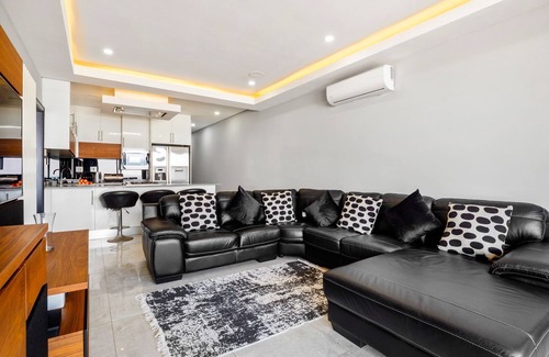 La Mercy Apartamento | Sairia House - Tres Habitaciones Piso, Capacidad 6
