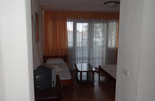 Lazi Casa | Saki Apartments