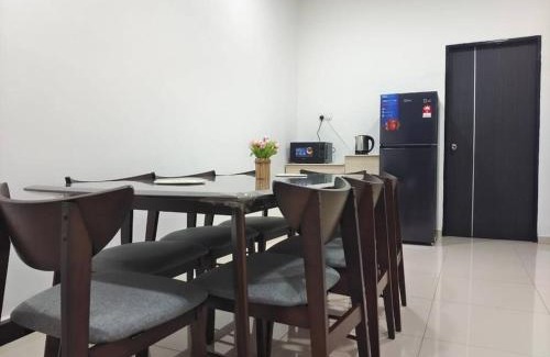 Miri Casa | Sakura homestay 5 bedrooms - Spring Lopeng 14 pax