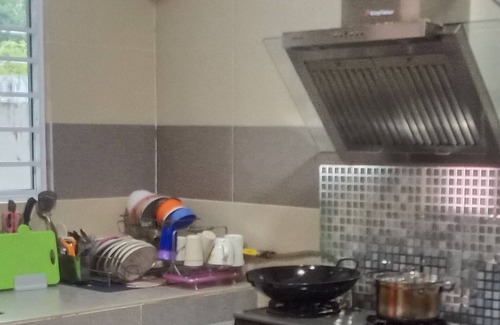 Miri Casa | Sakura Homestay Miri-10 pax (3km to town)