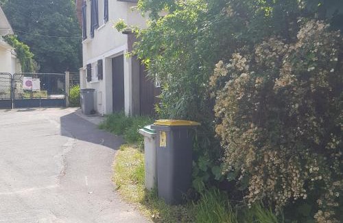 Vernon Casa | Sakura -maisonnette gare Giverny