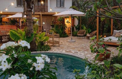 Shaka's Rock Hotel | Sala Beach House