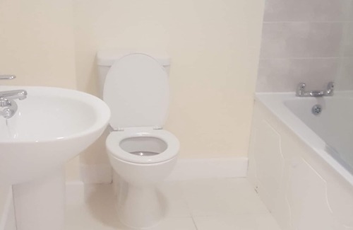 Bletchley Casa | SALAAM LETTING (ASHLAND)