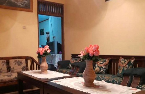 Banjarasri Casa | Salaman Stay