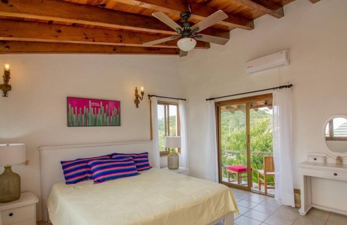 Salchi Casa | Salchi Bay Beach House