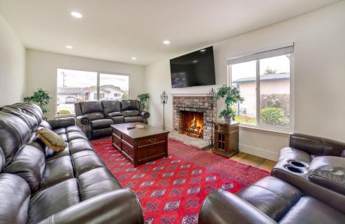 Salinas Casa | Salinas Home with Pool - Near WeatherTech Raceway!